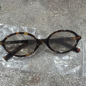 Tortoise Shell Oval Sunglasses